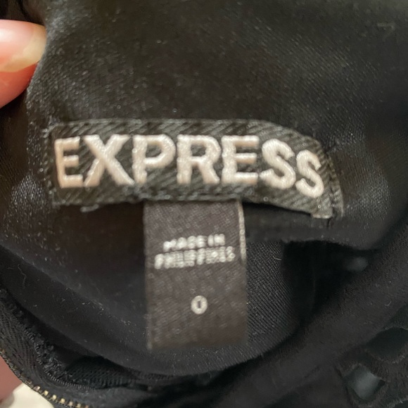 Express knee length w/ mesh cutout size 0 - Picture 5 of 6